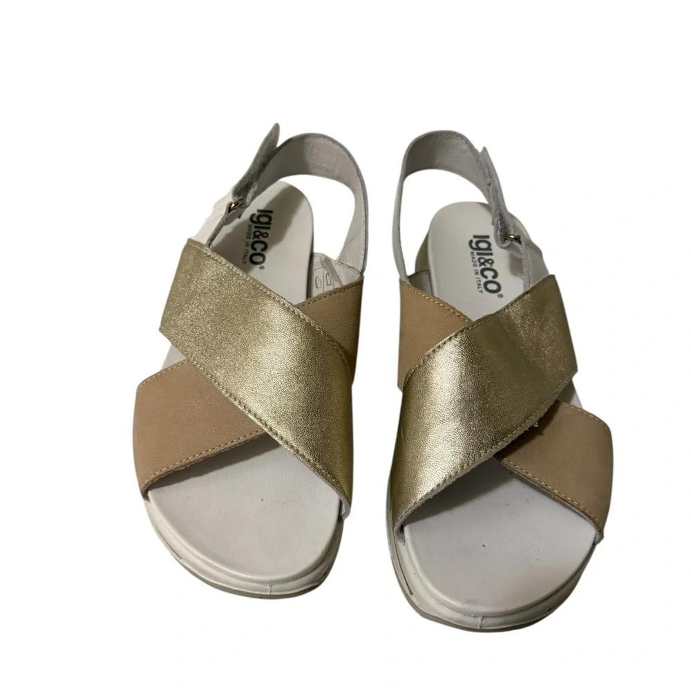 White Platform Shoes with Modern Chunky Sole